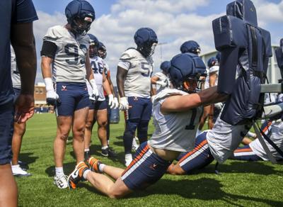 072926-cdp-sports-uvafbfallcamp-288.jpg