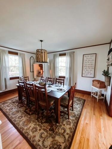 Freckled Farmhouse Interior Design