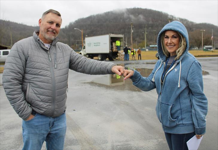 Saltville effort puts boxes of food into people's hands