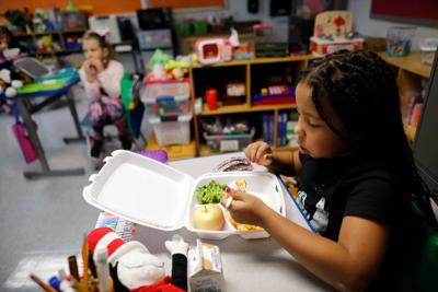 Glendale Elementary lunch