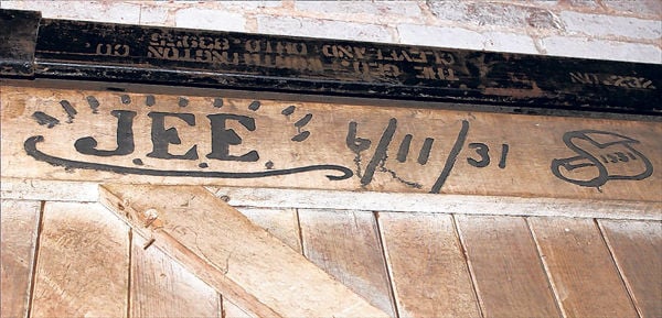 Herb House-artistic initials.jpg