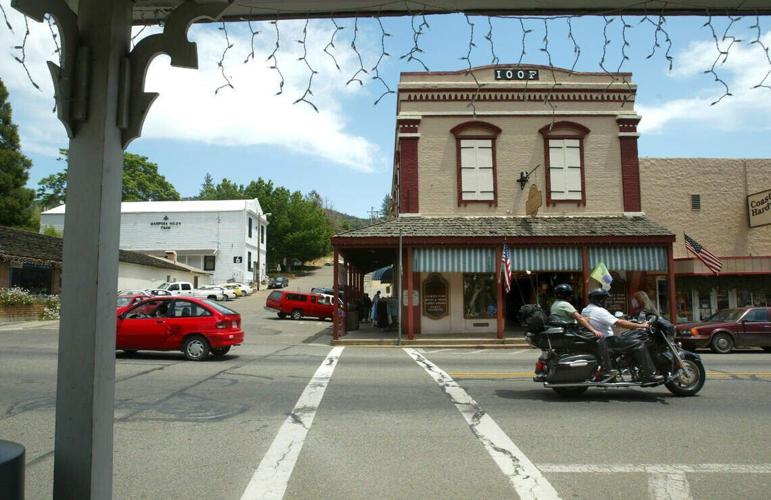 The historic building at the corner of highway 140 and 6th Street is now the Fremont House that sells clothing in Mariposa, California. Mariposa has been hit hard over the years because its economy depends on tourism that is generated from Yosemite Nati...