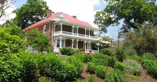 Floyd House and Garden Tour to feature five unique homes | Community Floyd House and Garden Tour to feature five unique homes | Community