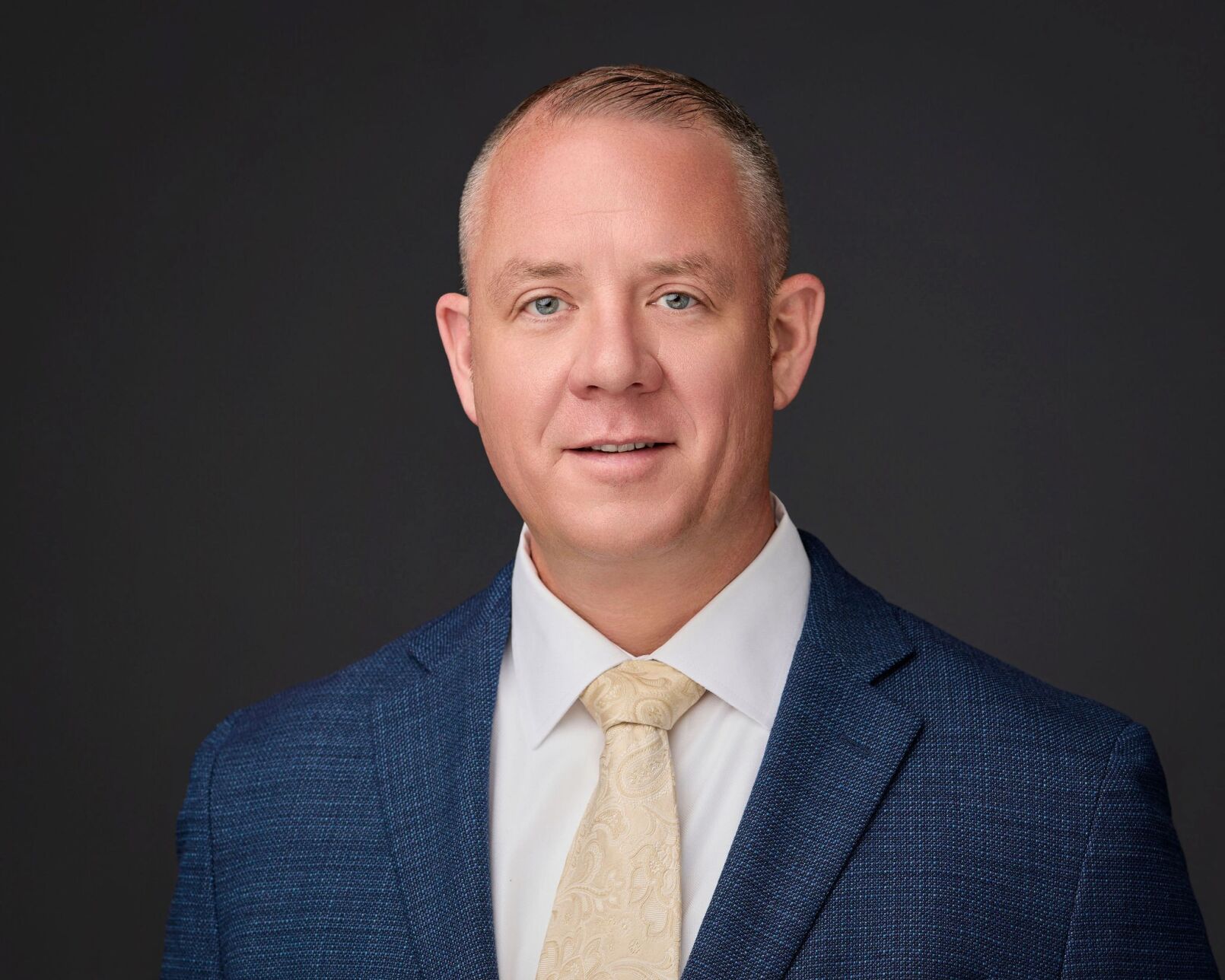 051725-smy-news-main-ClairLeaving-p1