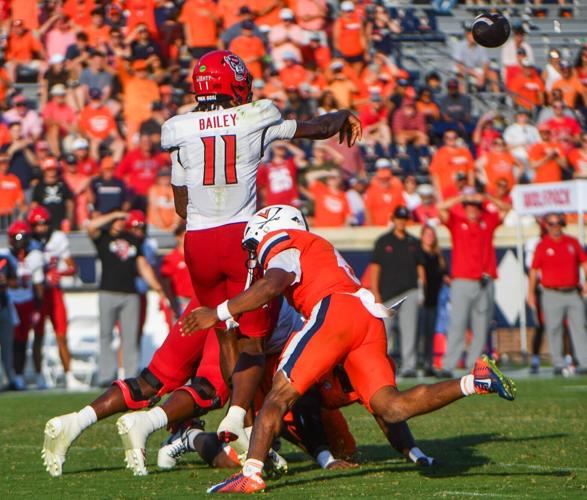 083026-cdp-sports-uvafb-ncst-23.JPG