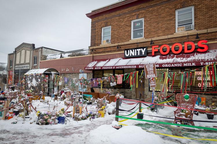 US-NEWS-MINN-DEATH-SITES-PILGRIMAGE-2-LA