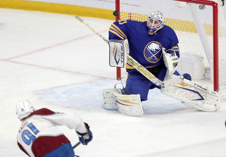 Avalanche at Sabres
