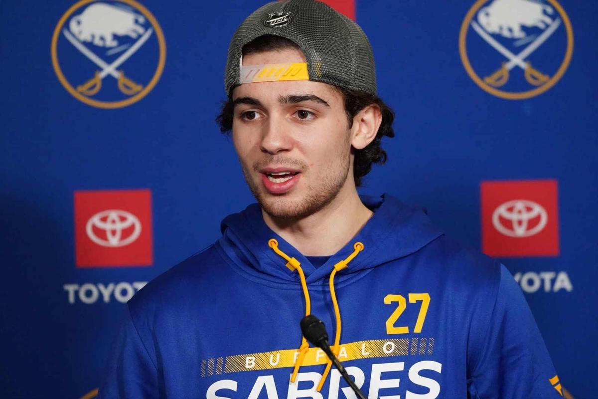 Sabres goalie Devon Levi