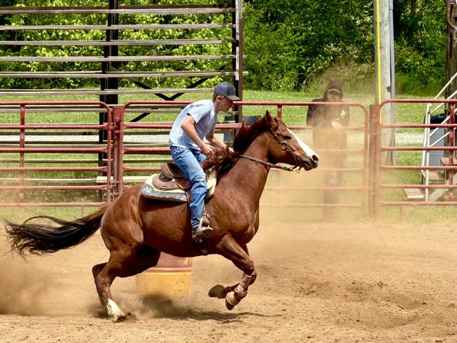 050926-smy-news-FFAHorseShow-p1.JPEG
