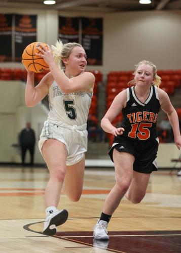 Honaker vs. JSB Girls basketball