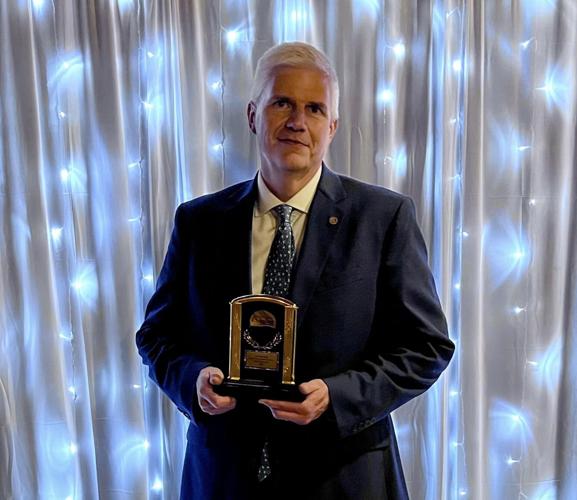 Civic leaders honored at annual chamber banquet