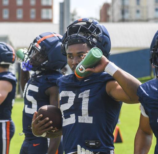072926-cdp-sports-uvafbfallcamp-251.jpg