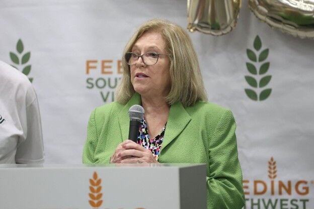 080826-smy-news-main-FeedingSWVA-p3.jpg