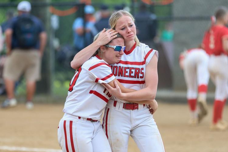 Region 2D Softball Semifinals: Lebanon vs Lee High