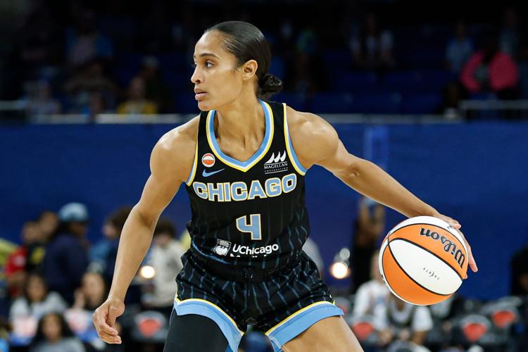 Chicago Sky guard Skylar Diggins (4) brings the ball up court against the Toronto Tempo during the first half at Wintrust Arena on May 27, 2026 in Chicago.