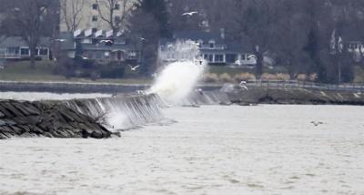 Windstorm blows through Western New York (copy) (copy)