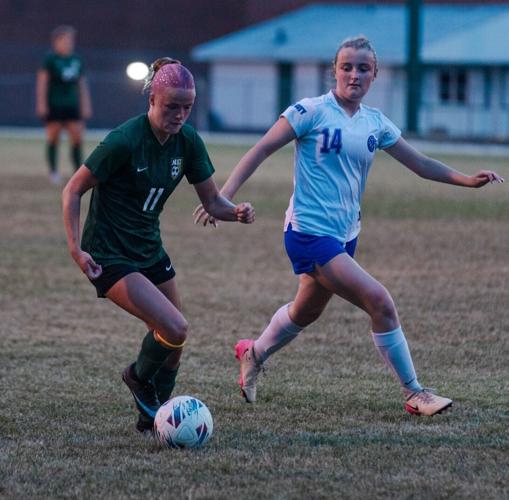 060926-lna-sports-nelsongsocquarters