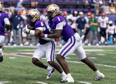 20260905_dnr_JMU-Liberty FTB_28 (DN-R Front)