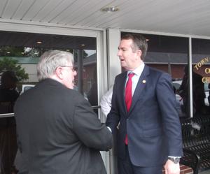 Governor Ralph Northam stops in Tazewell
