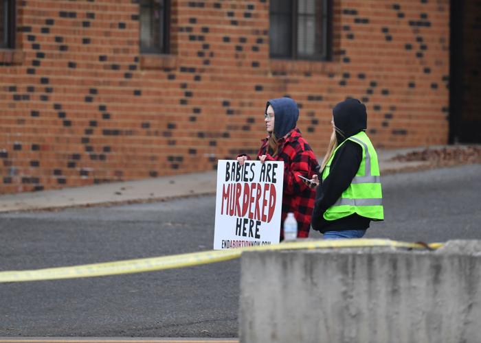 011923-bhc-nws-abortionclinic-p3