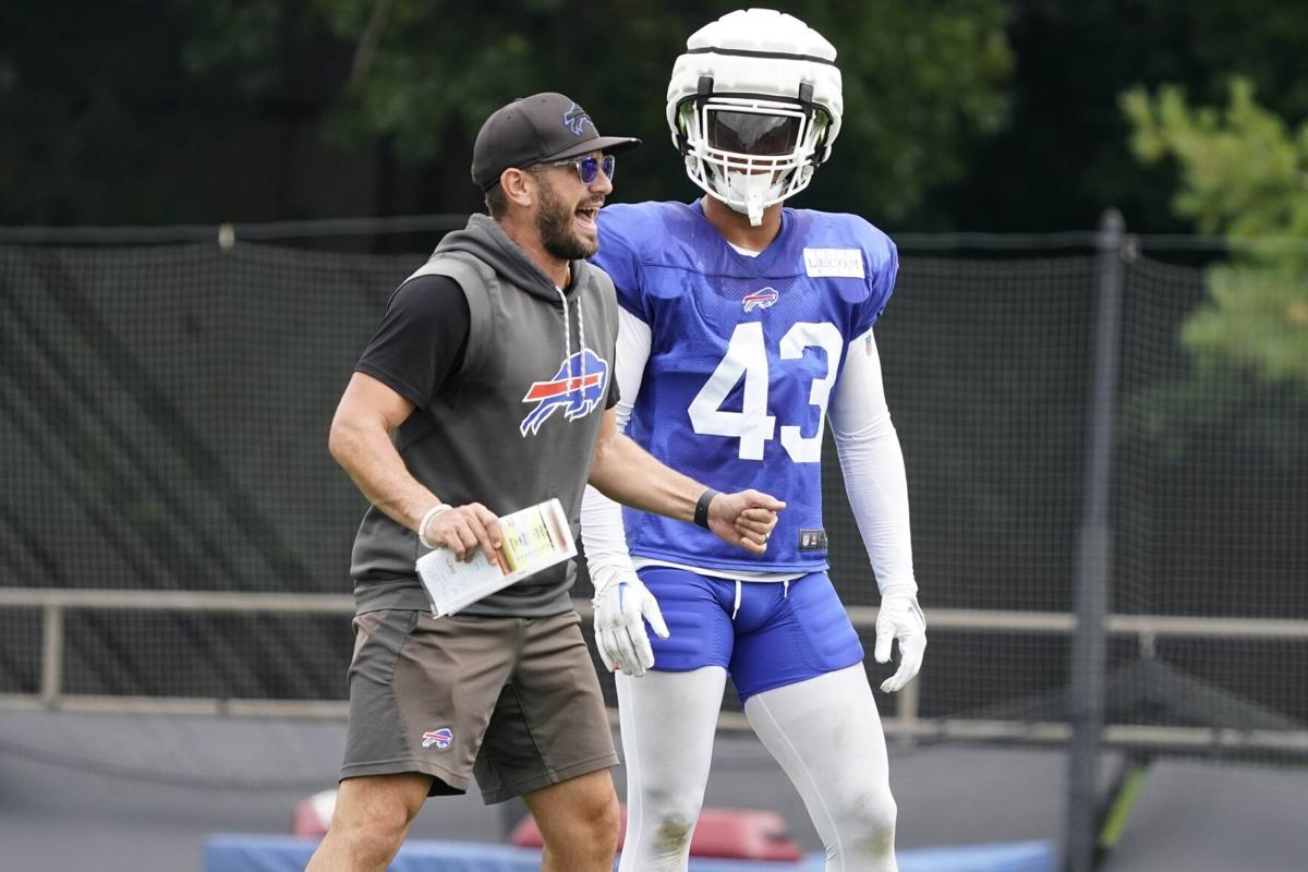 Von Miller impresses in first Buffalo Bills practice