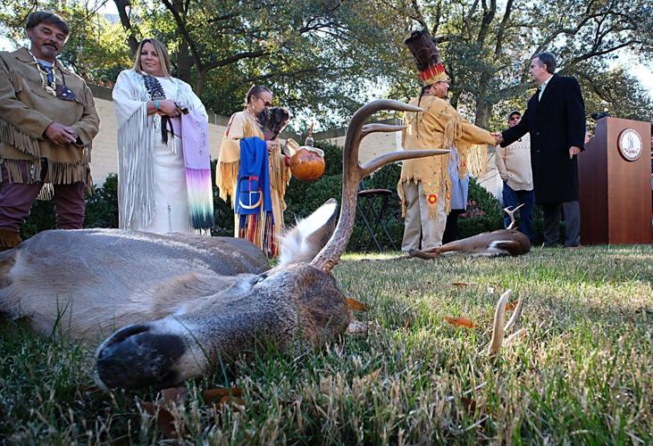 20211125_MET_TRIBUTE_BB01