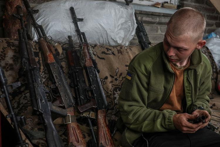 UKRAINE-CRISIS/FOXHOLE