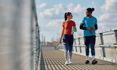 Aproveche el poder de caminar: Beneficios de estar físicamente activo