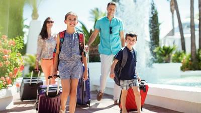 4 Ways to Make Traveling with Kids This Summer Stress-Free