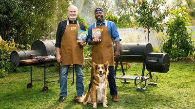 Batalla de Beggin' BBQ: ¿Qué sabor elegirá su perro?