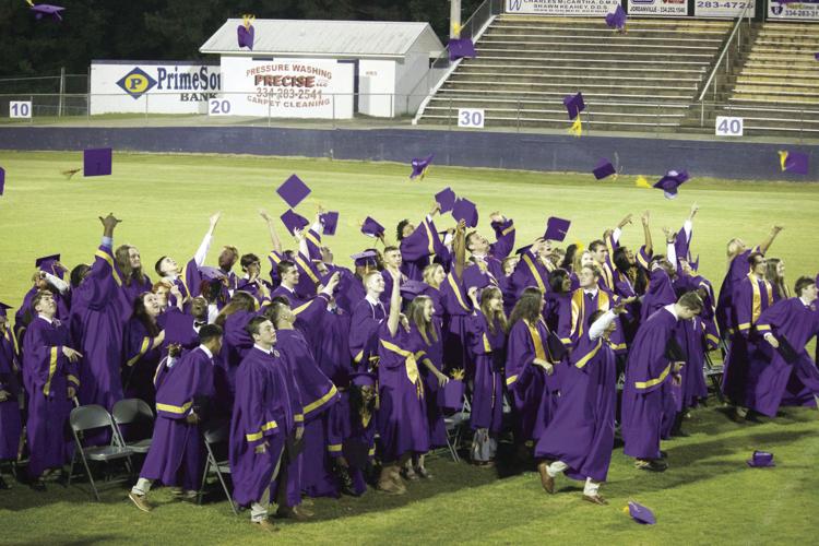 0529 TT THS GRAD8.jpg