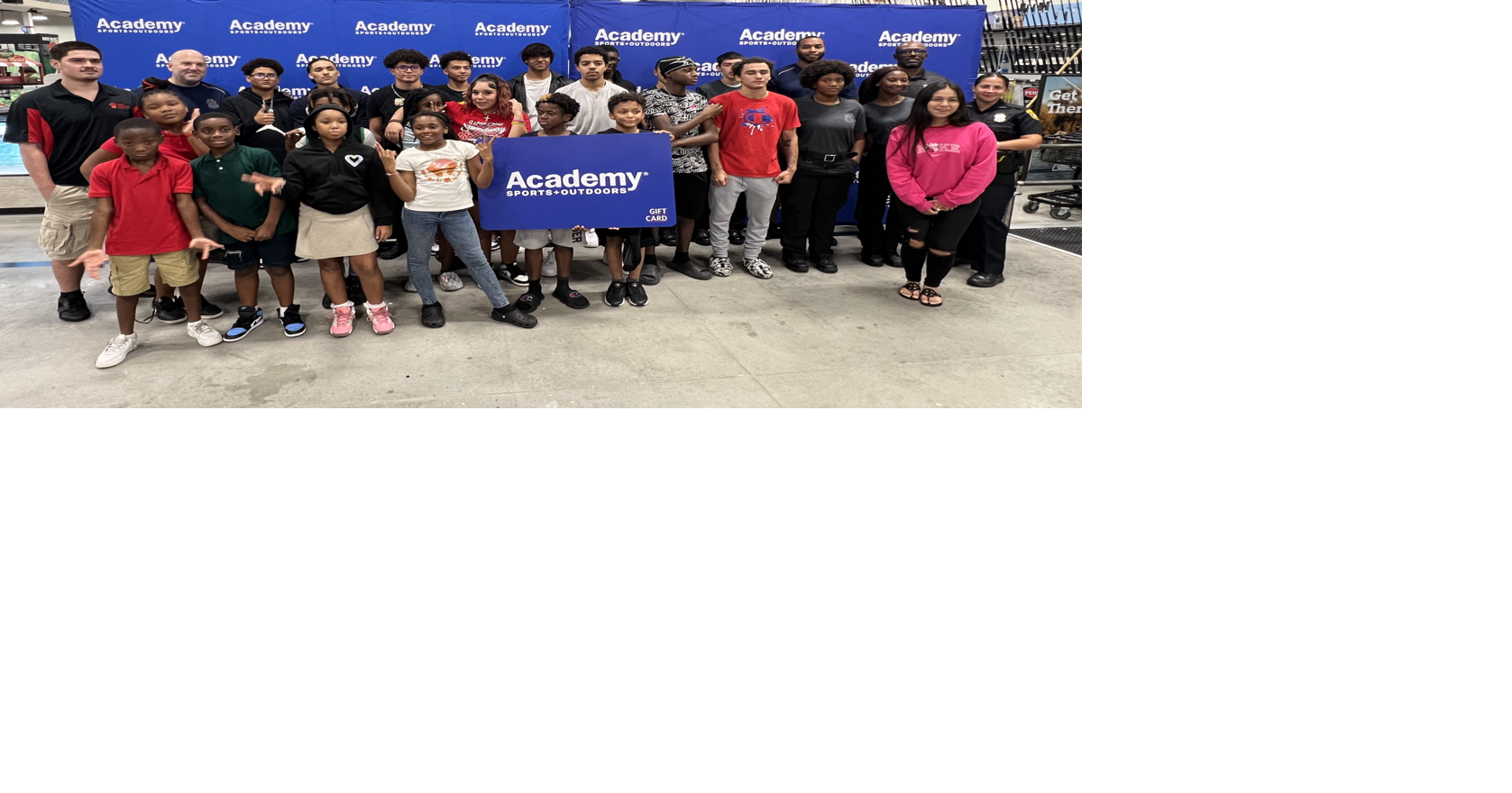 Academy sports hotsell crocs shoes