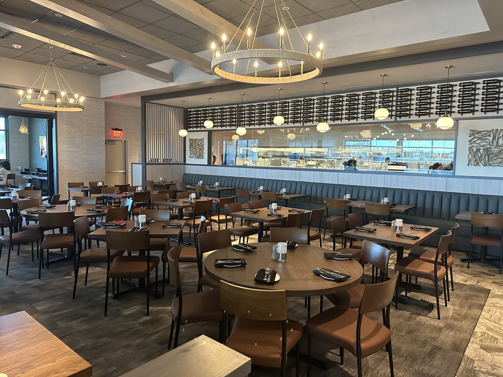 Beacon Bites: Cooper’s Hawk elevates fine dining in Wesley Chapel ...