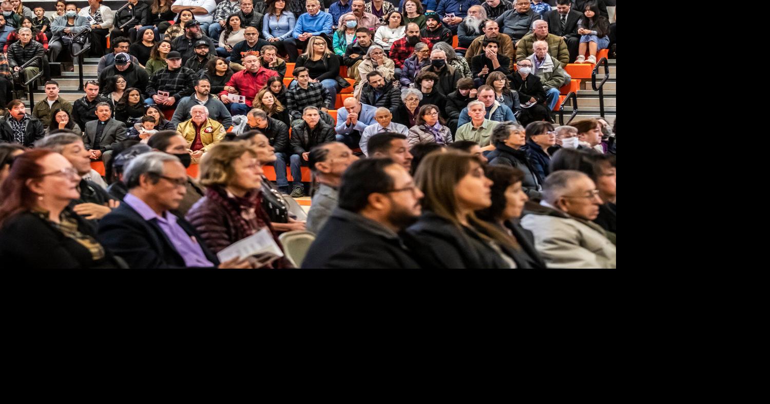 Taos Schools advances name for new gym