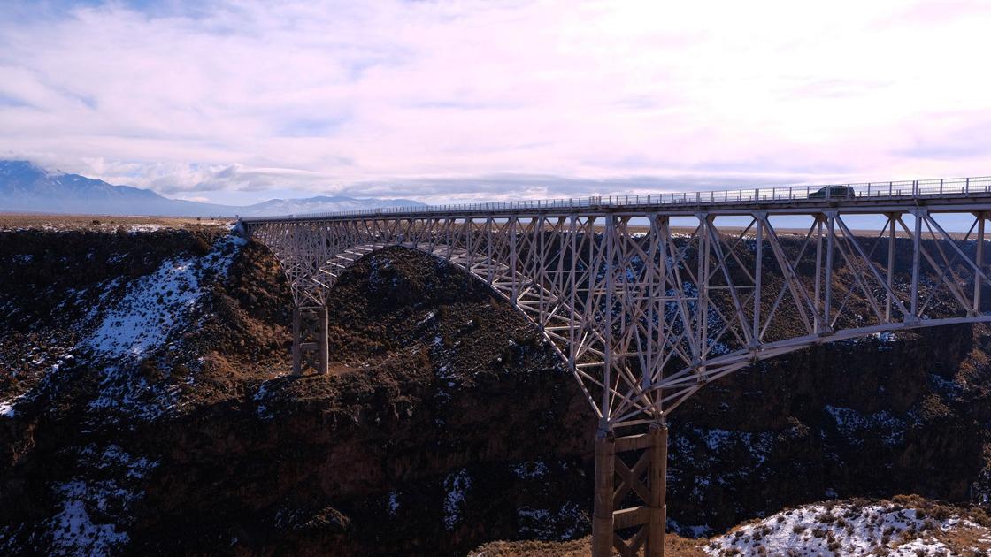 Body Of Oregon Man Recovered From Below Rio Grande Gorge Bridge News Taosnews Com Body Of Oregon Man Recovered From Below Rio Grande Gorge Bridge News Taosnews Com