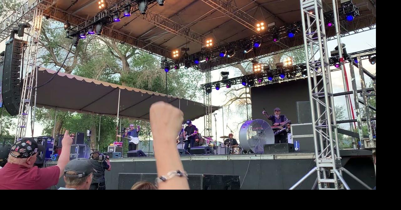 Los Lobos rocks Taos on the Fourth of July