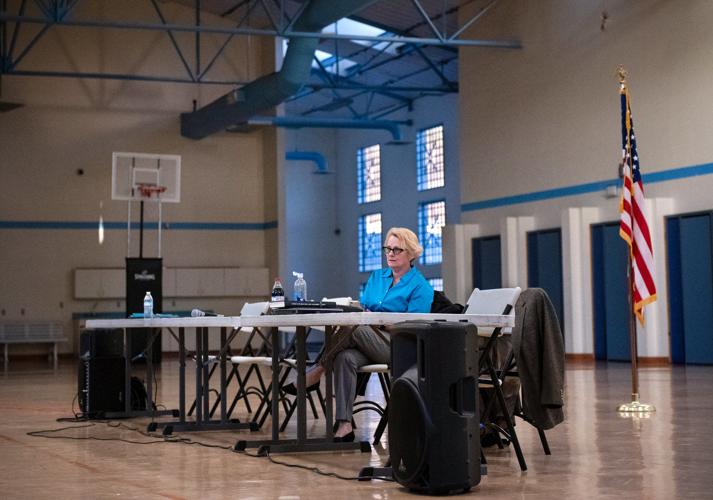 Peñasco school board reverses decision, votes to keep superintendent