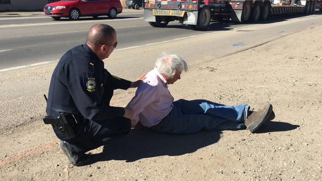 pic Jeff Northrup Taos officials signs violate code local