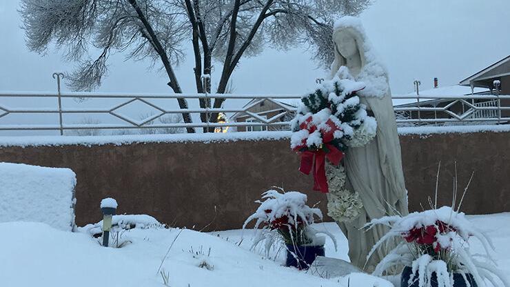 Storm drops couple inches of snow across Taos County - Vimarsana News