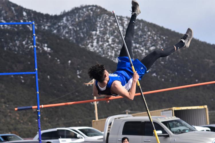 Wildcats qualify for states at Questa Invitational | Running | taosnews.com