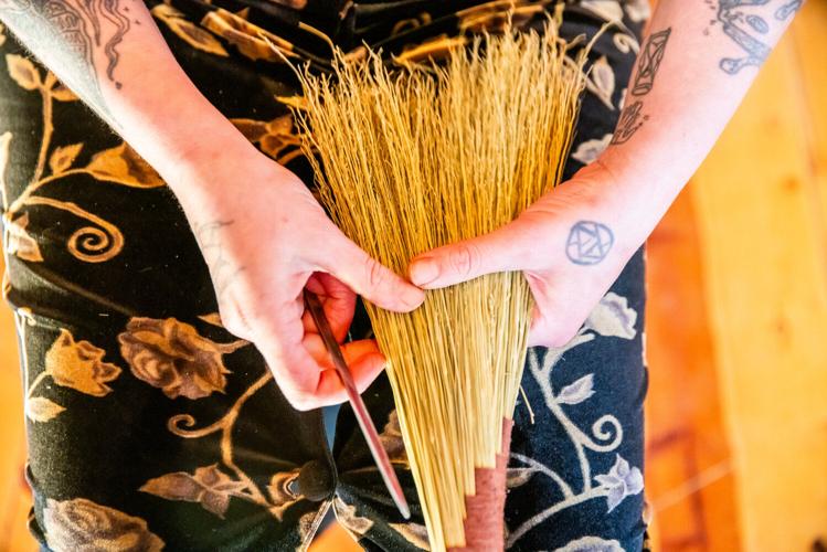 Broom-maker brings sweeping craft to market in Taos | Business ...