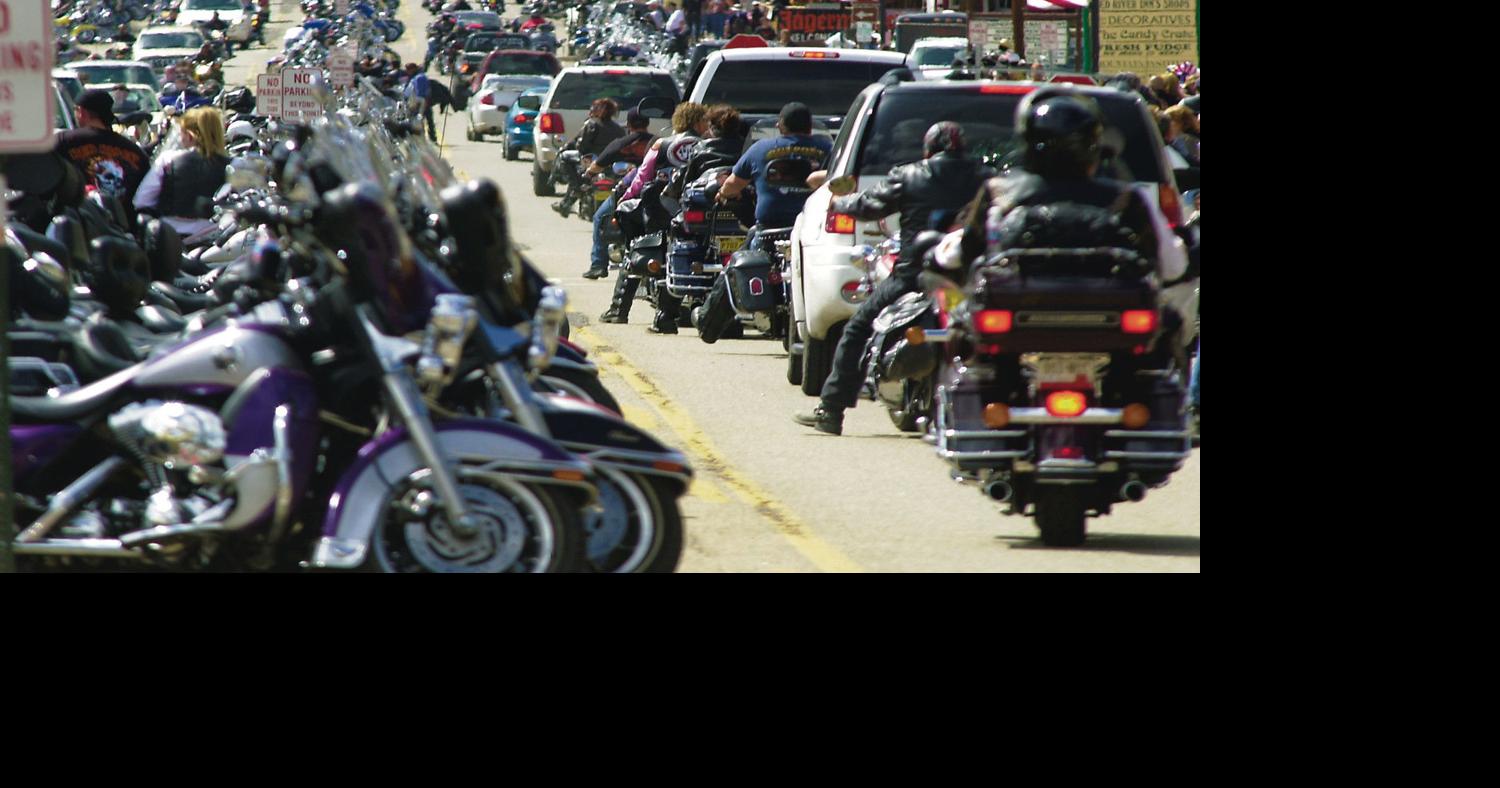 Biker pileup kills two on third day of Red River Motorcycle Rally ...