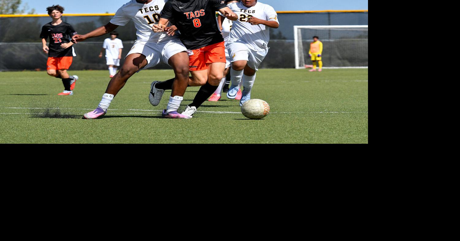 Taos boys soccer pushes streak to 8 games