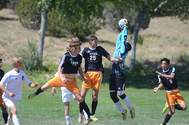 GOAL: The timeless Carlos Ruiz scores the late winner 