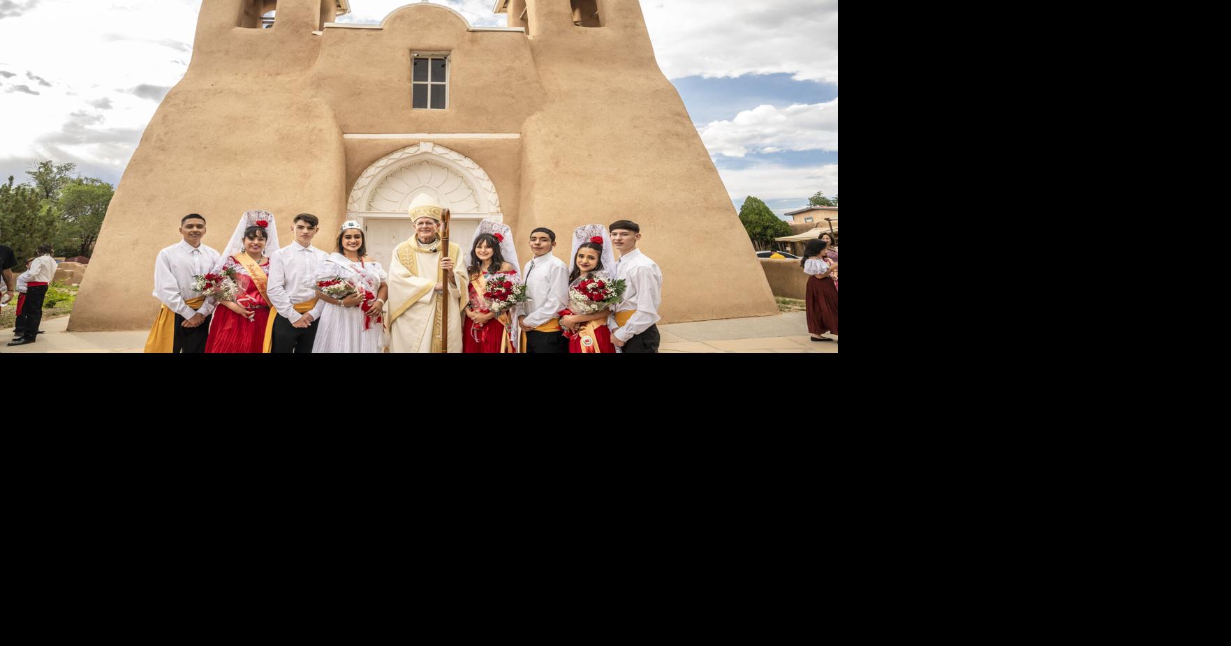Fiestas de Taos old and new Tradiciones / Raices