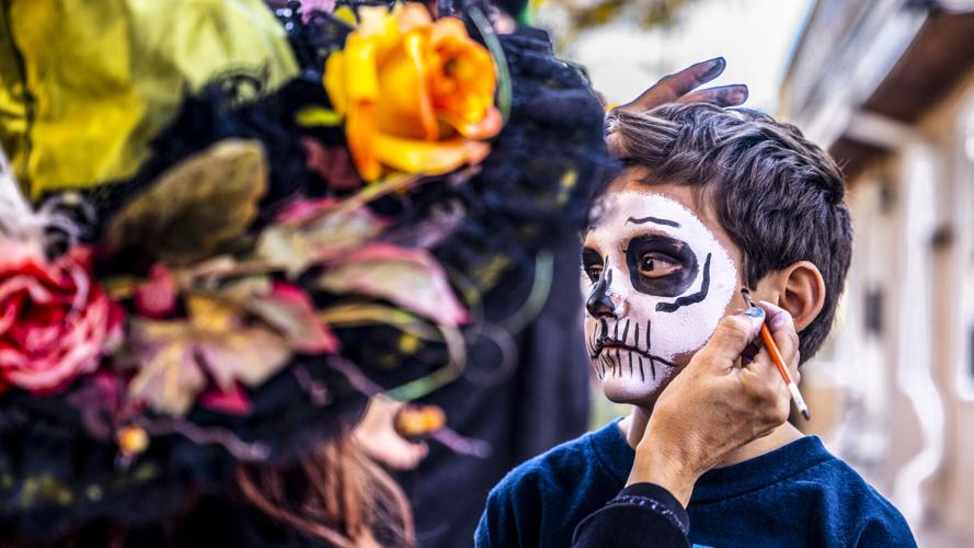Photo Gallery: Halloween in the Taos Historic District