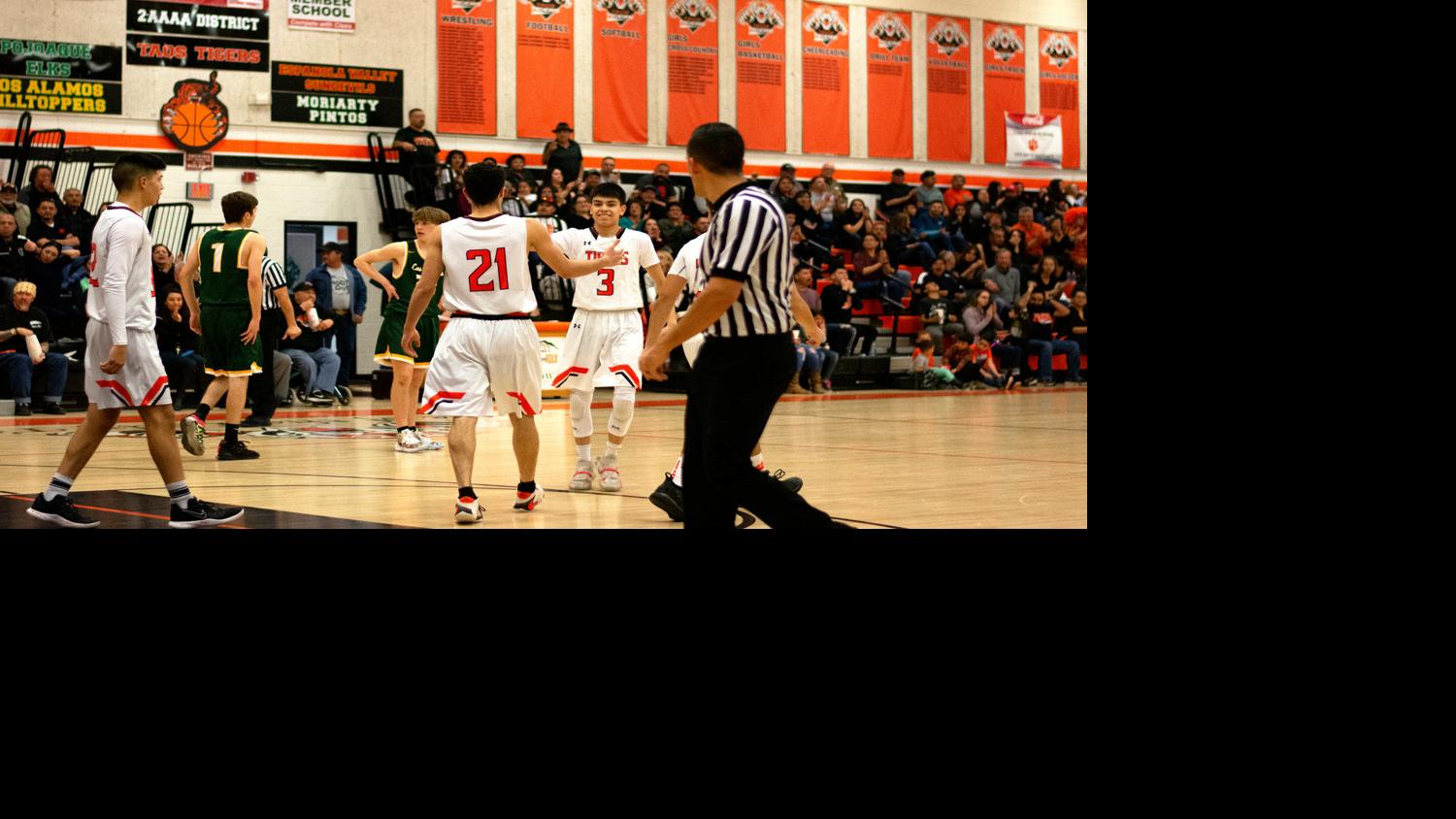 Taos Moves On To District Championship Game With Espanola Valley