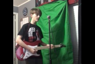 6th-Grader Elijah Russell plays cover of London Bridges by Green Day