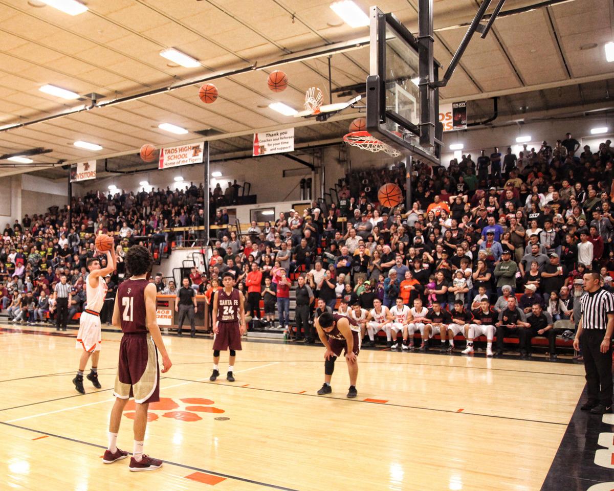 Tigers Slip Past Sfis Taos Cagers Rio Rancho Bound Prep Sports