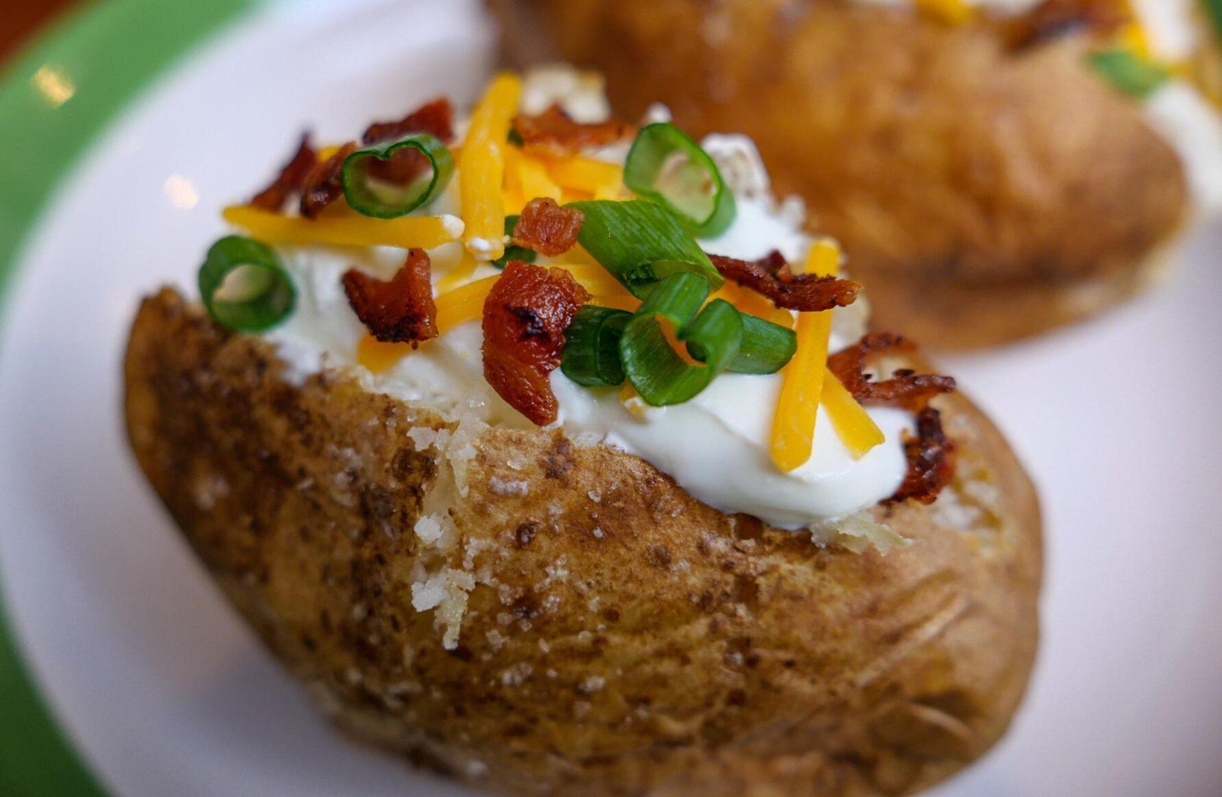 How to Cook a Baked Potato | Food-and-cooking | tastyrecipes101.com